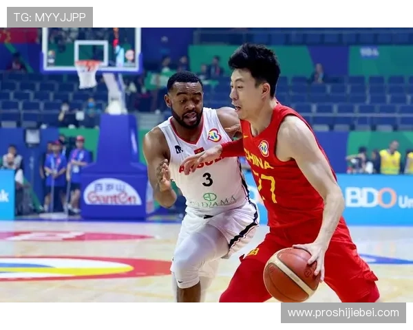 中国男篮世界杯：历史最佳阵容盘点与明星球员的精彩表现