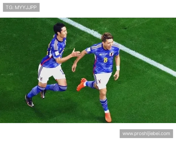 日本国家队在世界杯“死亡之组”中的战术调整与应对策略详解